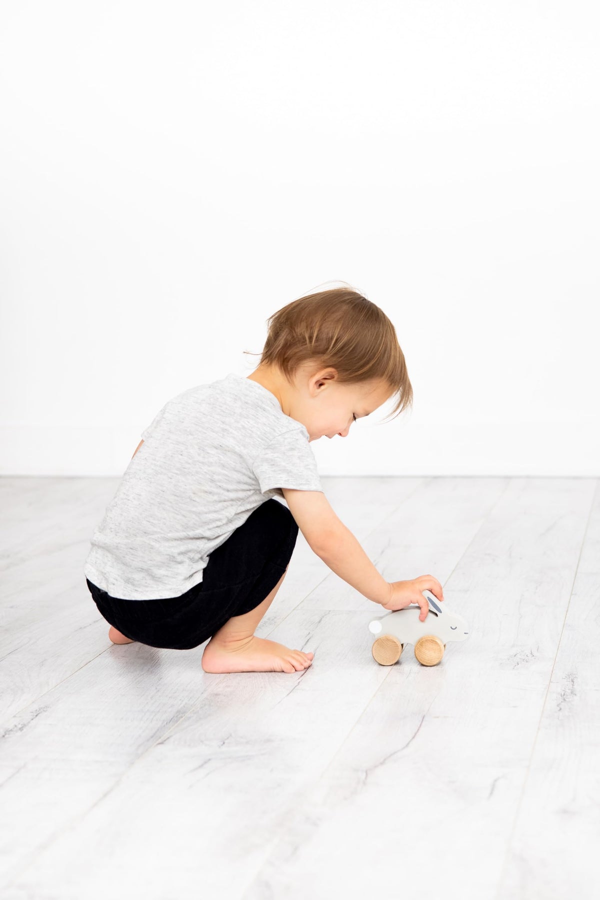 Wooden Bunny Pull Along Toy U590901