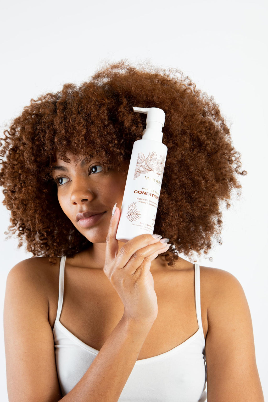Hair Care Set with Shampoo, Conditioner, Serum & Brush H13371